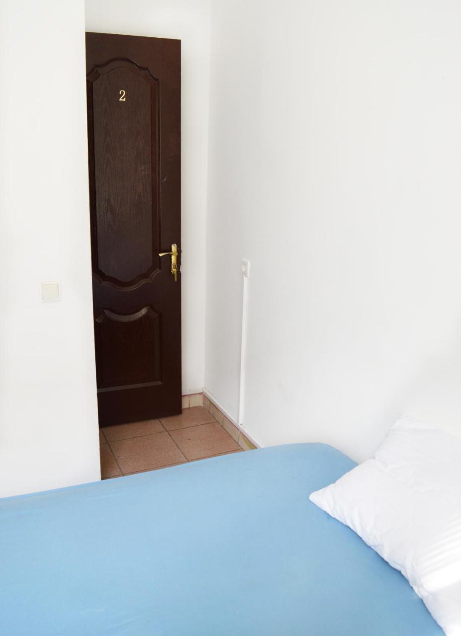 Hostel Golden Gates Kiev Ngoại thất bức ảnh